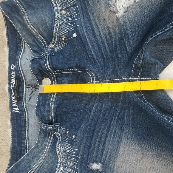 Almost Famous Distressed Blue Jean. Size 9 - Picture 13 of 13